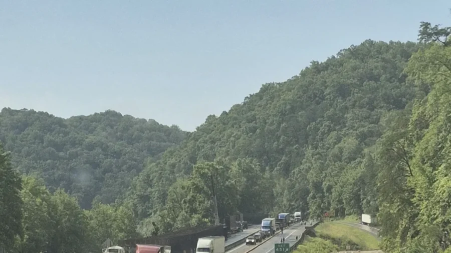 Rock Slides and Flooding Shut Down Troubled Stretch of I‑40—Again